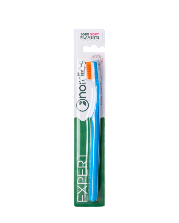 Periuta de dinti Expert Curve 6580 filamente - moale - albastru Nordics